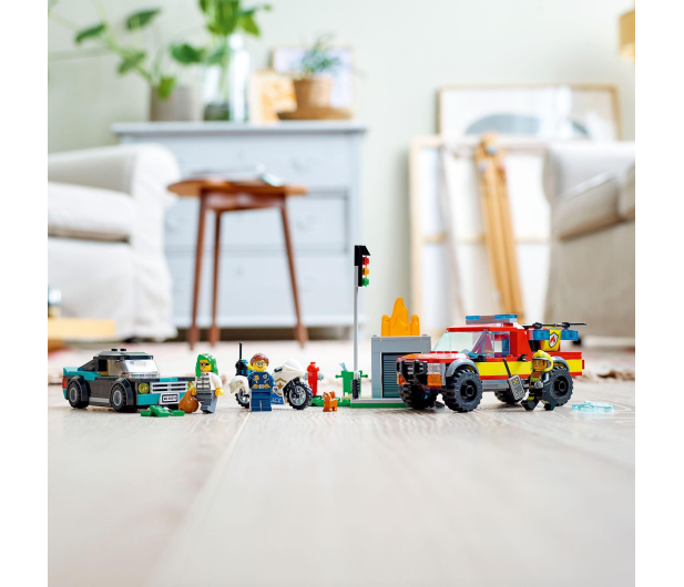 LEGO City 60319 Akcja strażacka i policyjny pościg - 1032210 - zdjęcie 5